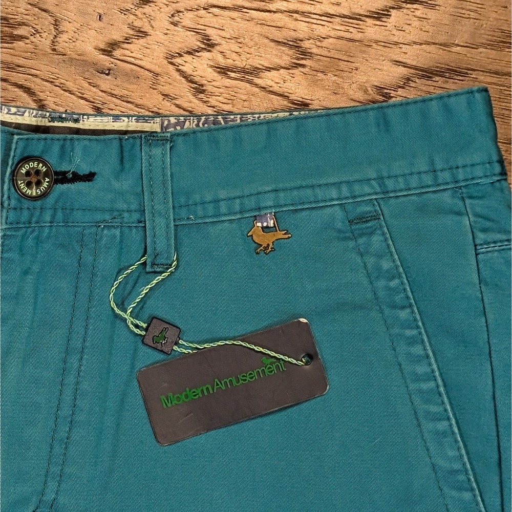 Modern Amusement Parker Solid 31x10 Turquoise Blue Mens Chino Shorts New NWT - Picture 2 of 8